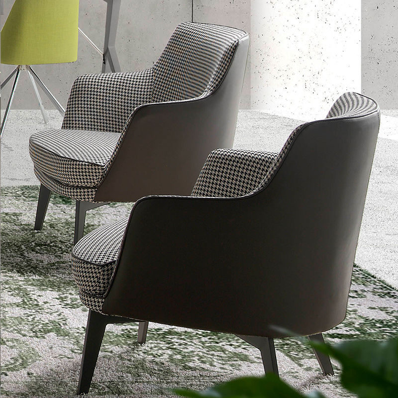 Poltrona da Lettura di Design in Similpelle e Tessuto Pied de Poule